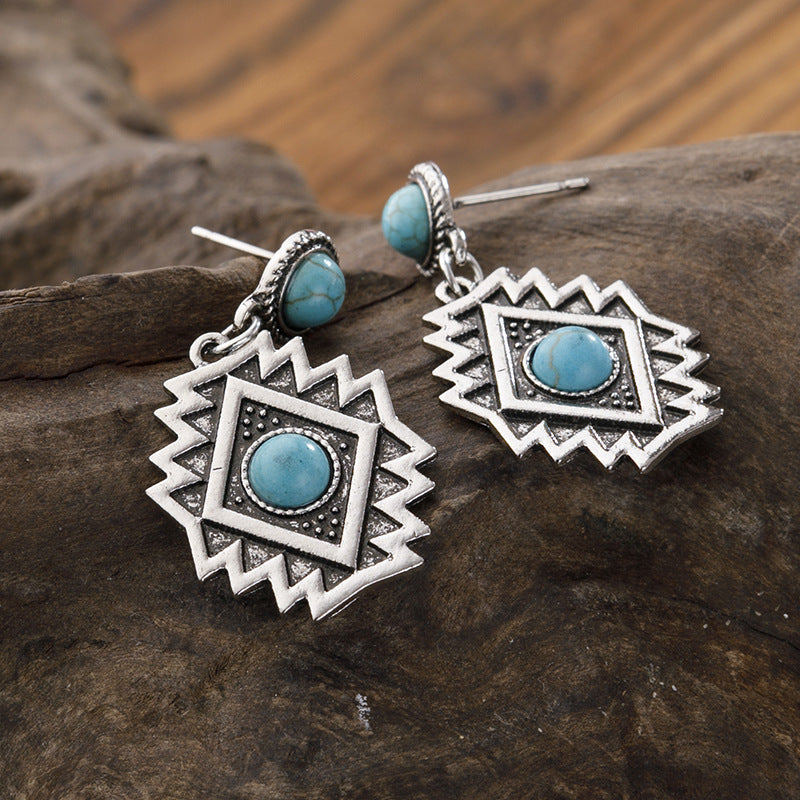 Classic Earring with Timeless Appeal