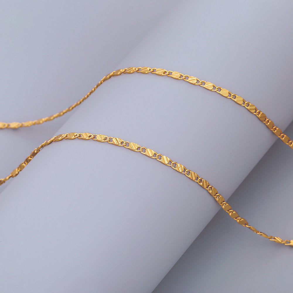 Classic Gold Necklace with Timeless Appeal