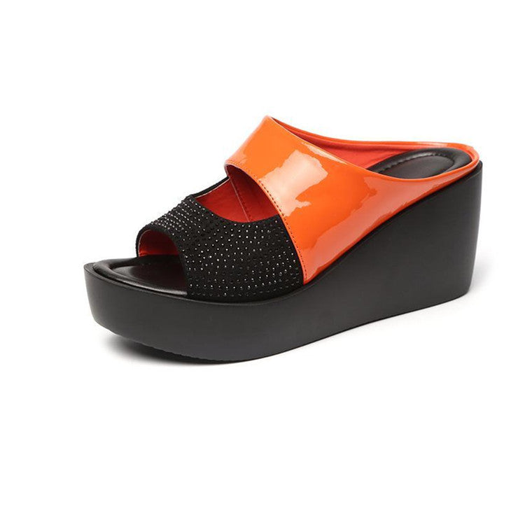 Graceful Orthopedic Sandals for Modern Look