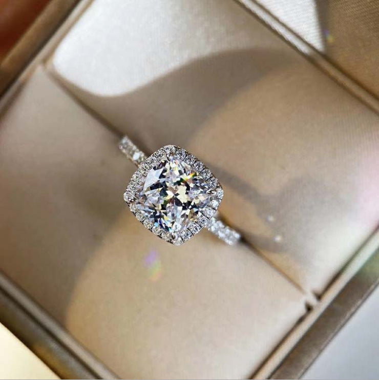 Elegant Ring for Every Occasion