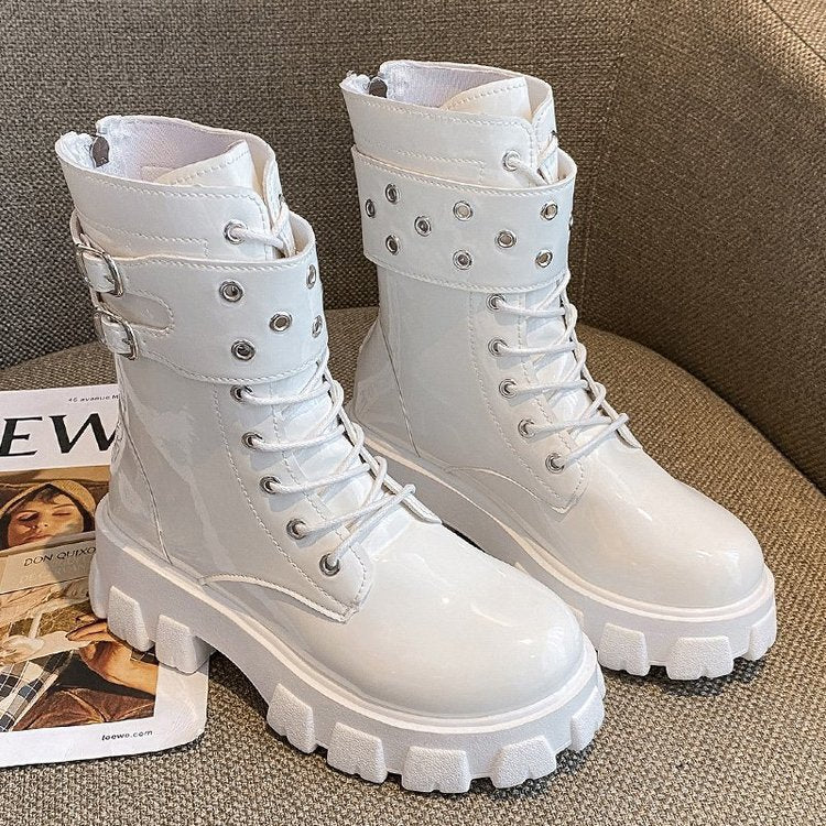 Graceful Orthopedic Boots for Modern Look