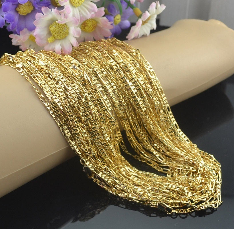 Romantic Gold Necklace for Special Moments