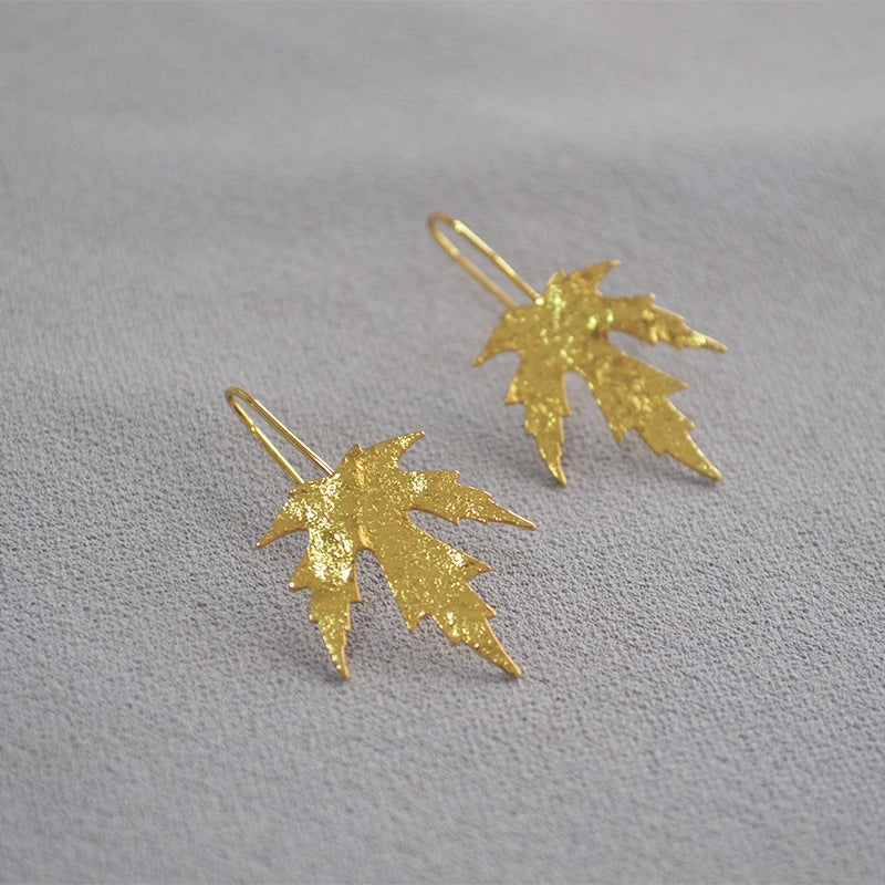 Elegant Gold Earring for Every Occasion
