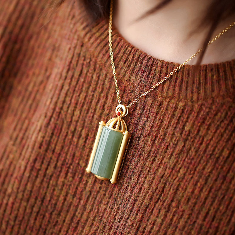 Stunning Gold Necklace for Daily Wear