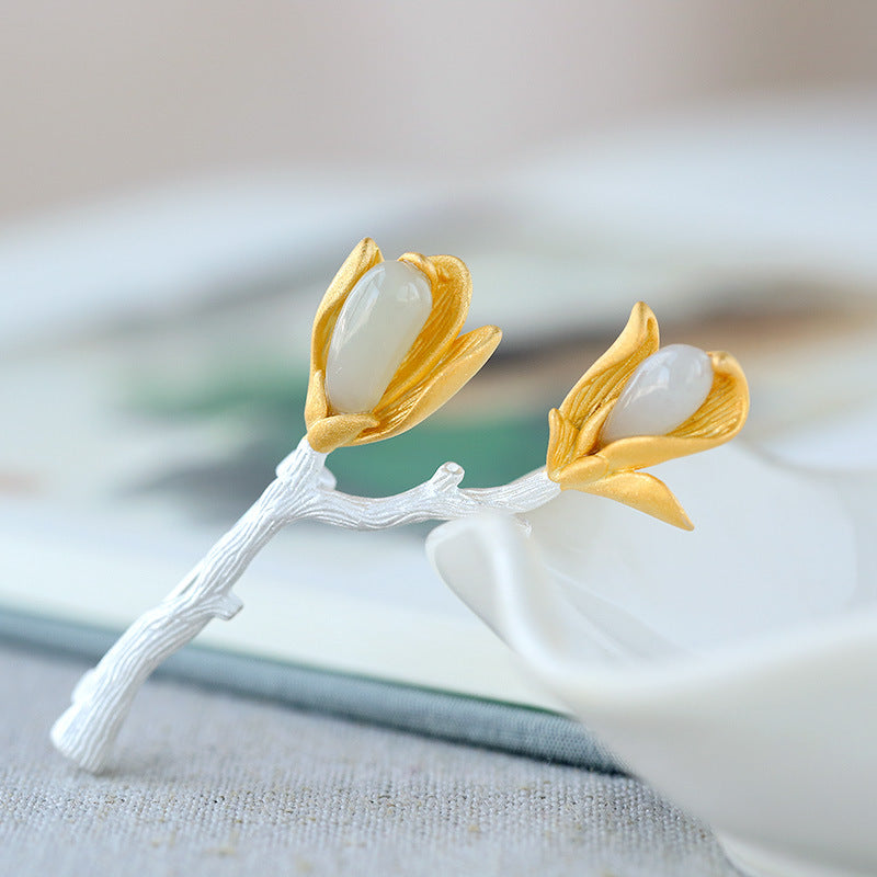 Charming Gold Piece for Any Occasion