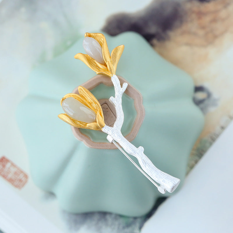 Charming Gold Piece for Any Occasion