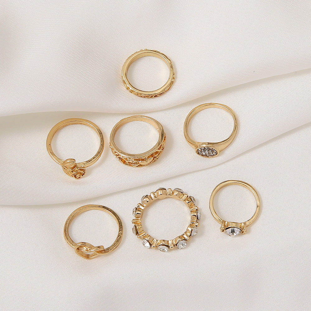 Classic Gold Ring with Timeless Appeal