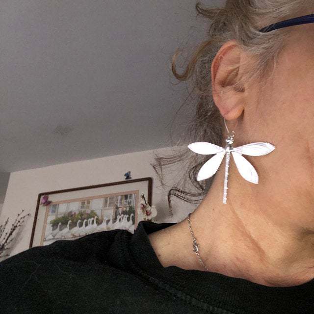 Charming Earring for Any Occasion
