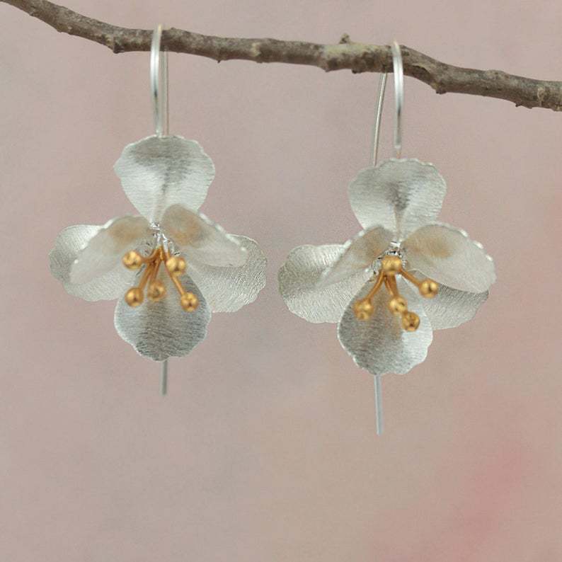 Elegant Silver Earring for Every Occasion