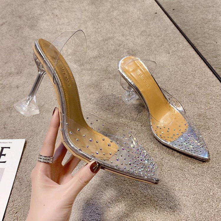 Graceful Orthopedic Sandals for Modern Look