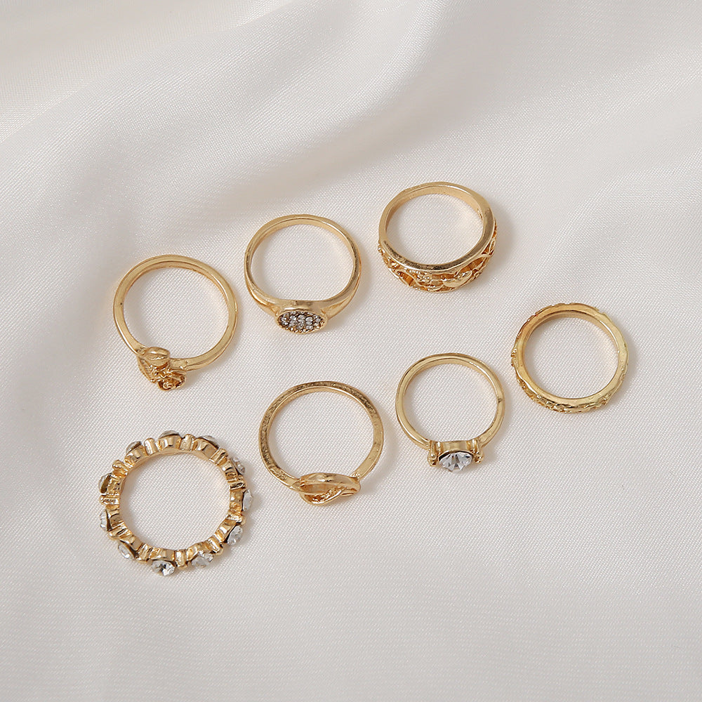 Classic Gold Ring with Timeless Appeal