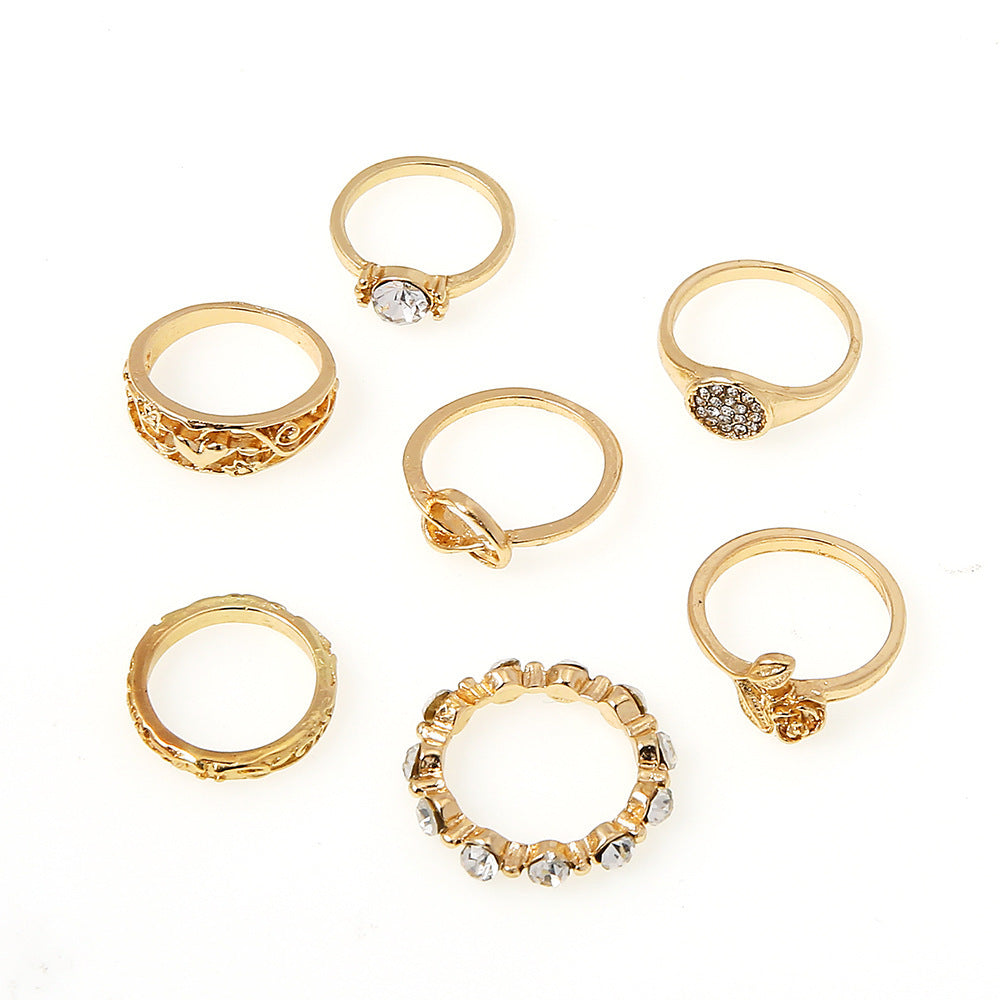 Classic Gold Ring with Timeless Appeal