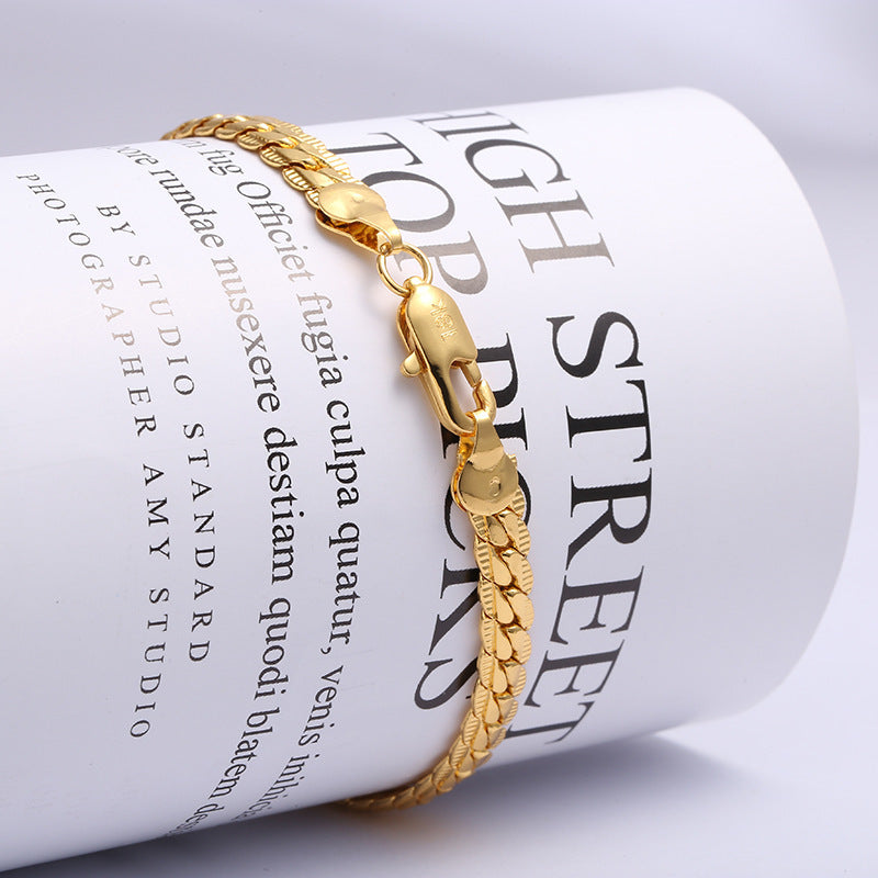 Romantic Gold Bracelet for Special Moments