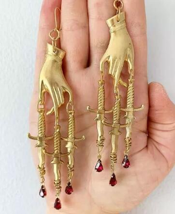 Classic Earring with Timeless Appeal