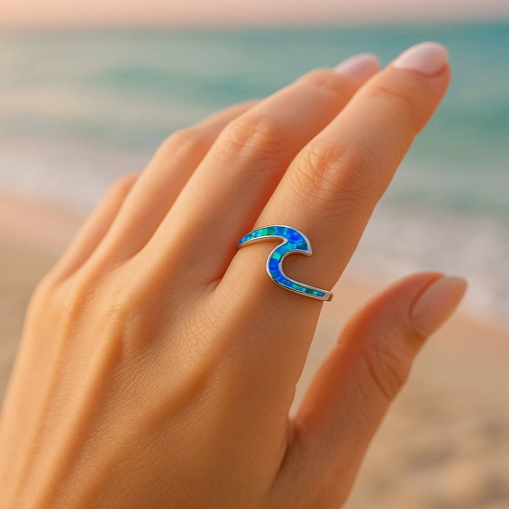 Classic Silver Ring with Timeless Appeal