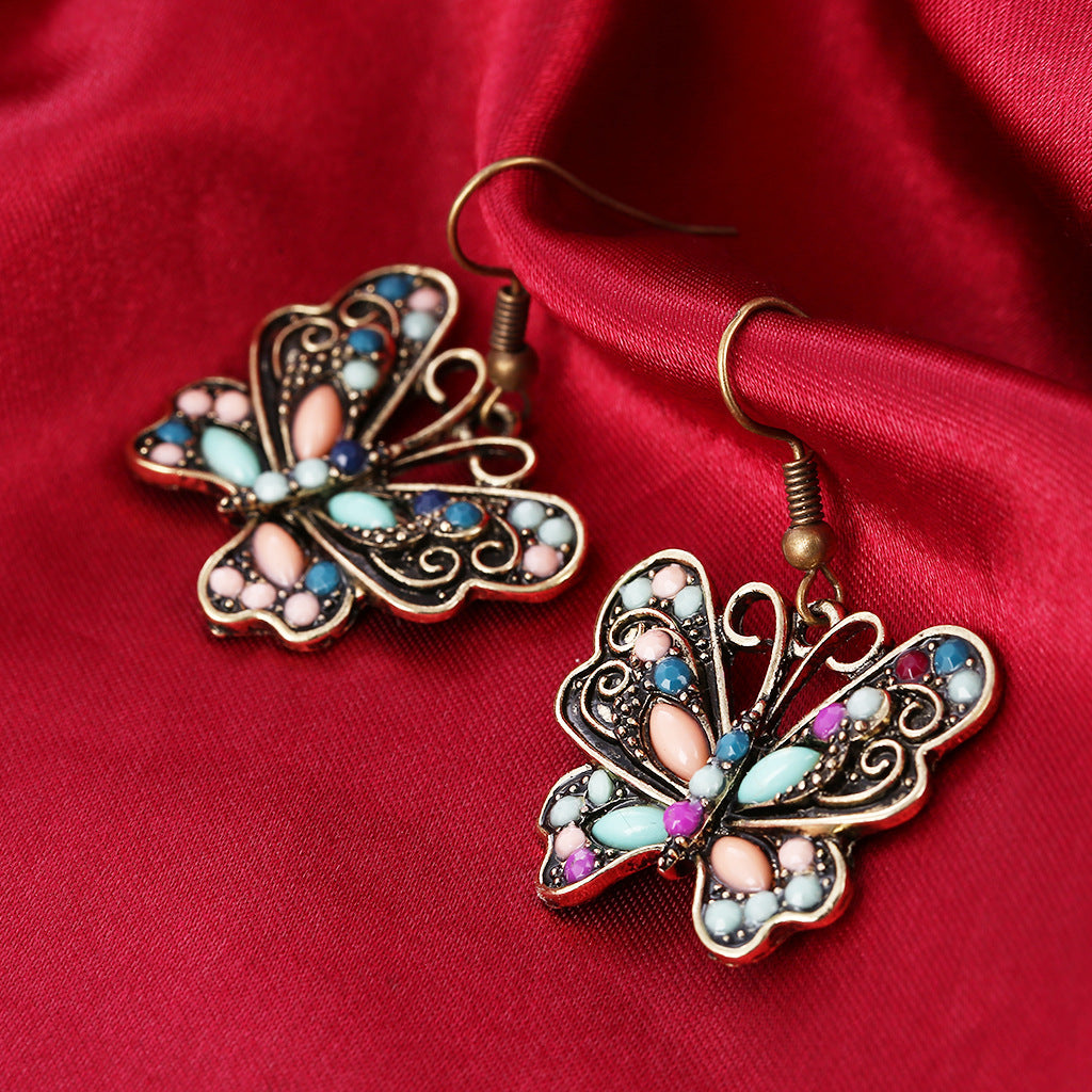 Charming Earring for Any Occasion