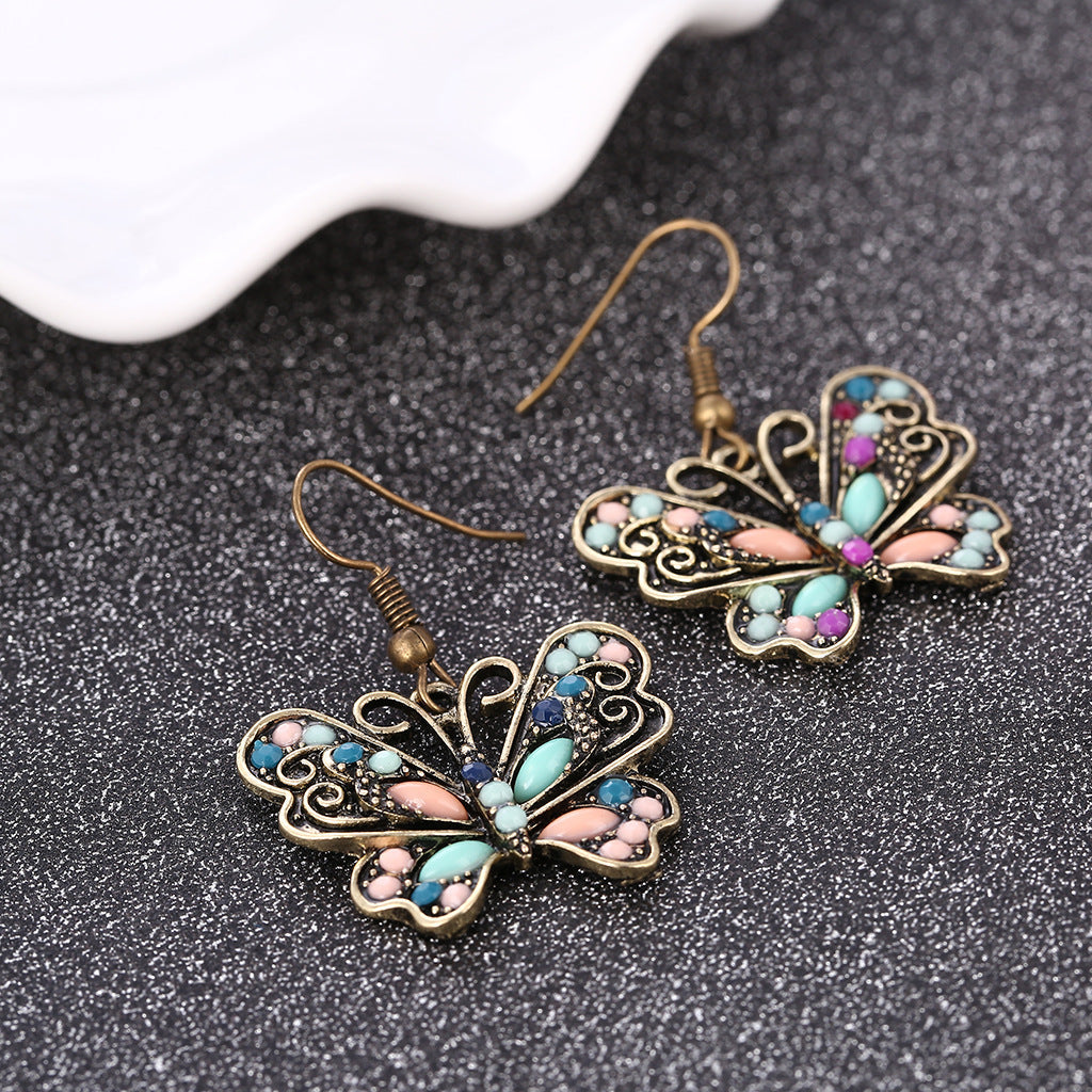 Charming Earring for Any Occasion