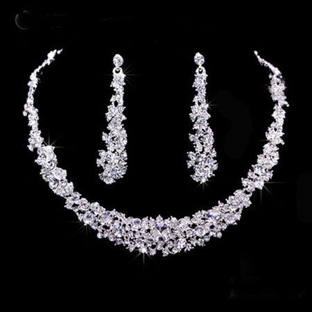 Stunning Necklace for Daily Wear
