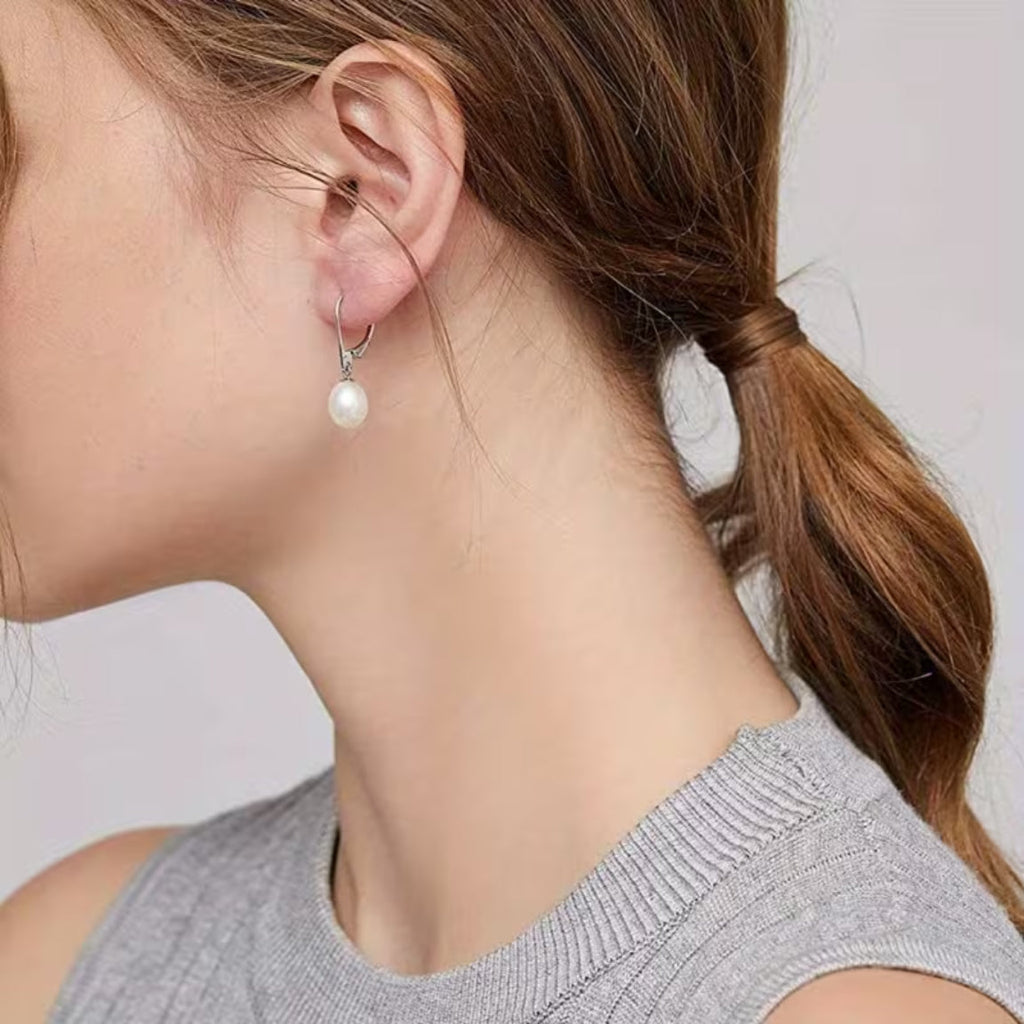 Stunning Pearl Earring for Daily Wear
