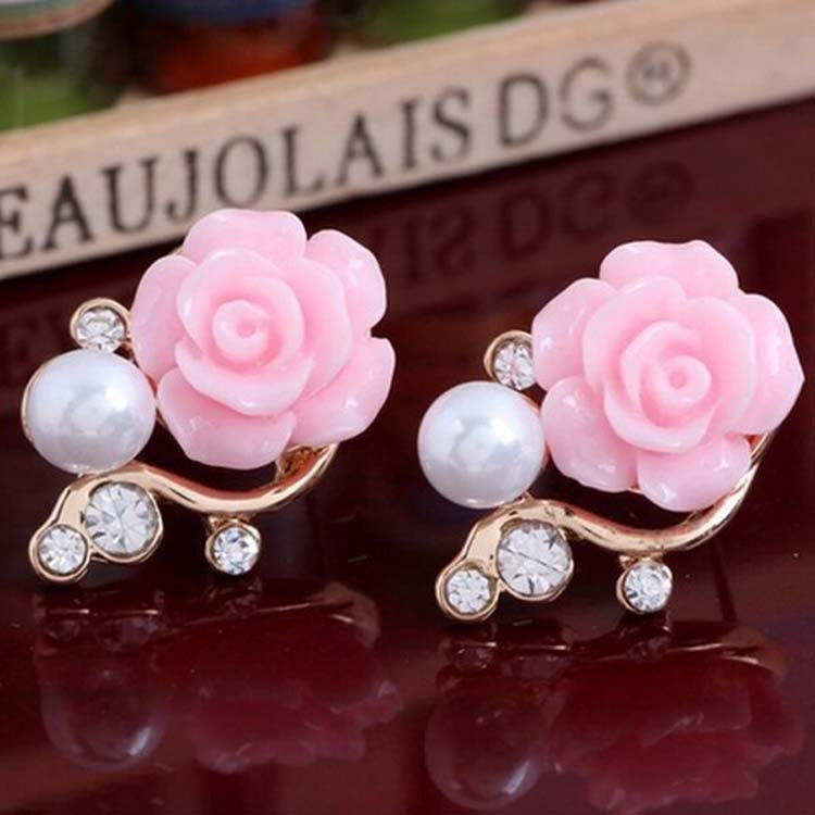 Delicate Artisan Pearl Earring