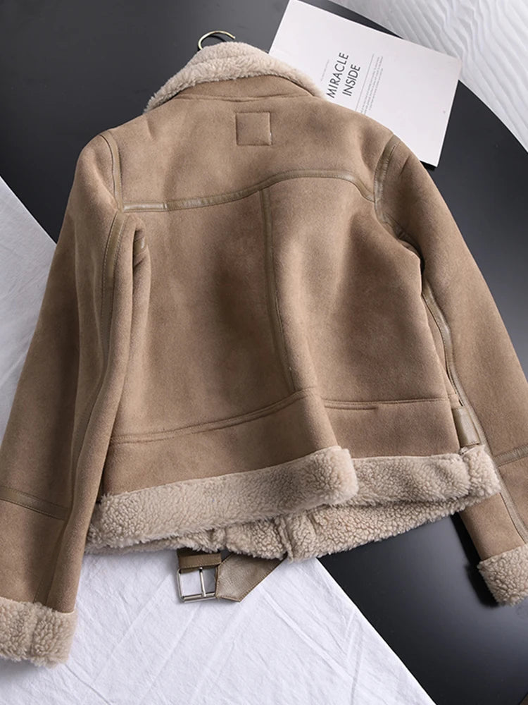JO | Modern and versatile winter coat