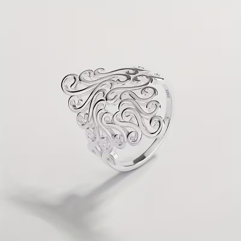 Charming Silver Ring for Any Occasion