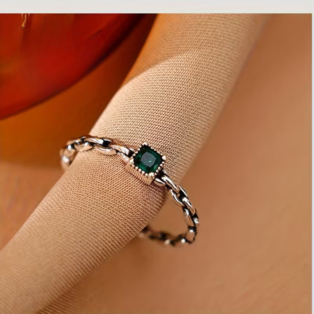 Charming Chain for Any Occasion