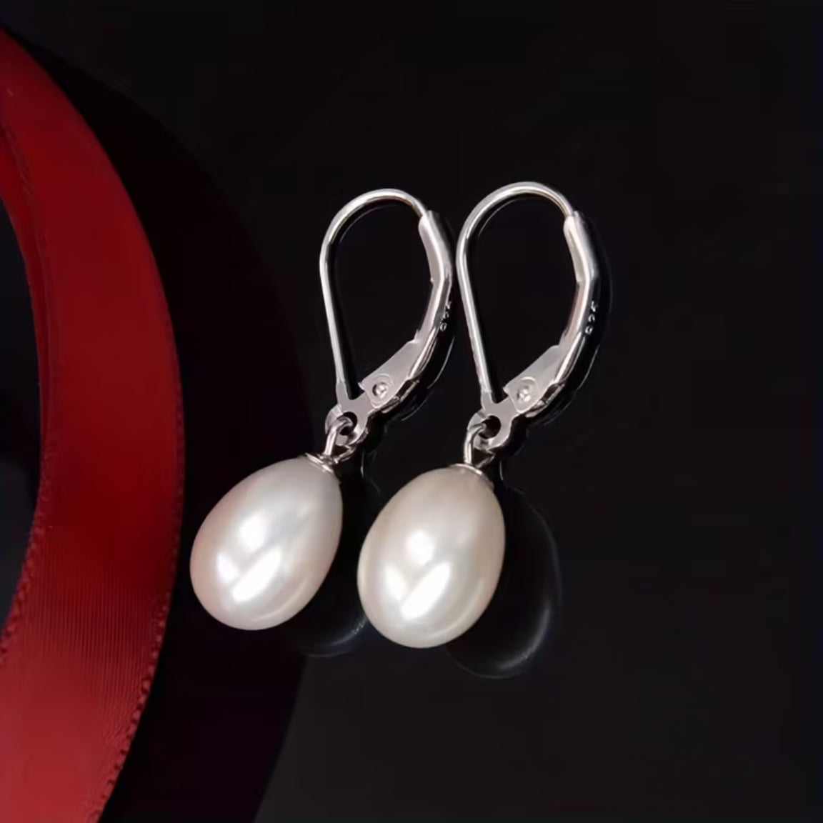 Stunning Pearl Earring for Daily Wear
