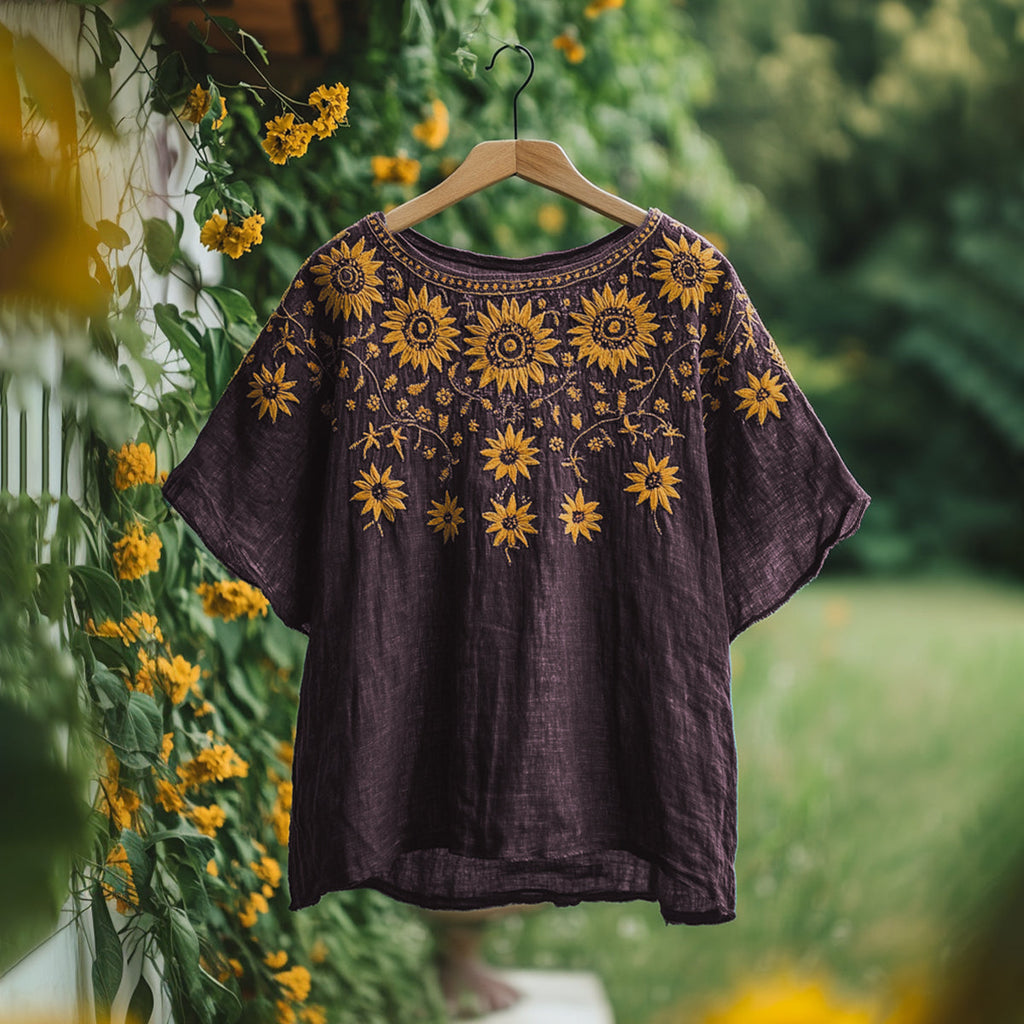 Women's Bohemian Retro Sunflower Round Neck T-shirt artswardrobe