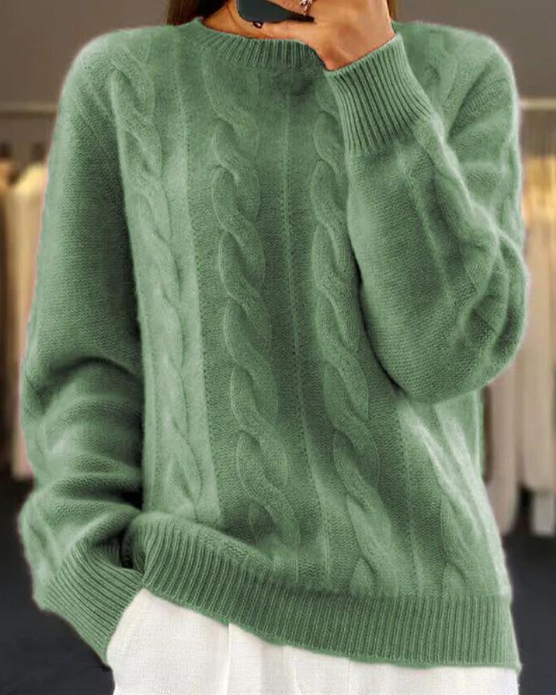 JO | Relaxed and timeless sweater