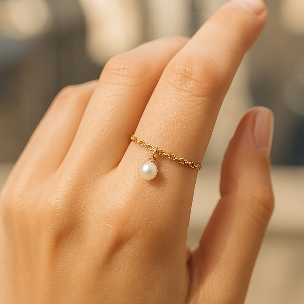 Romantic Gold Chain for Special Moments