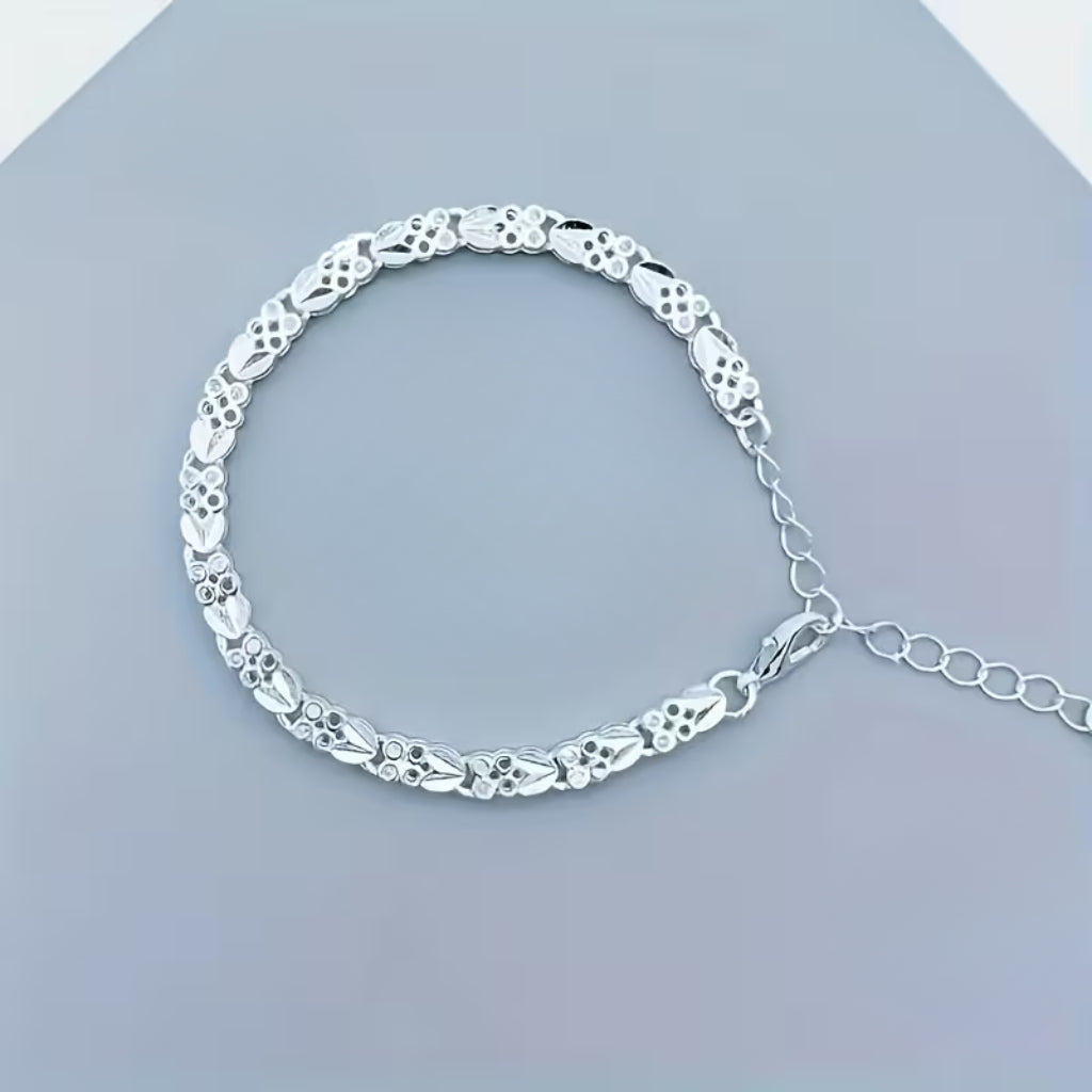 Beautiful Bracelet with Unique Style