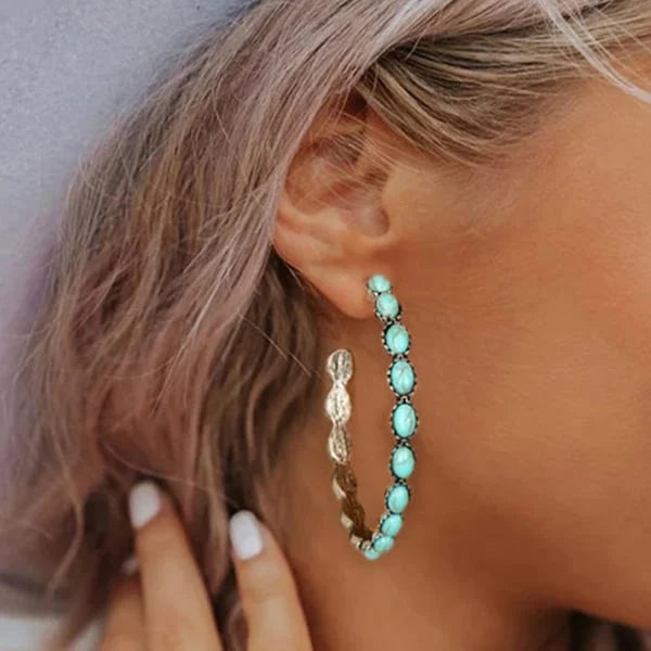 Charming Earring for Any Occasion