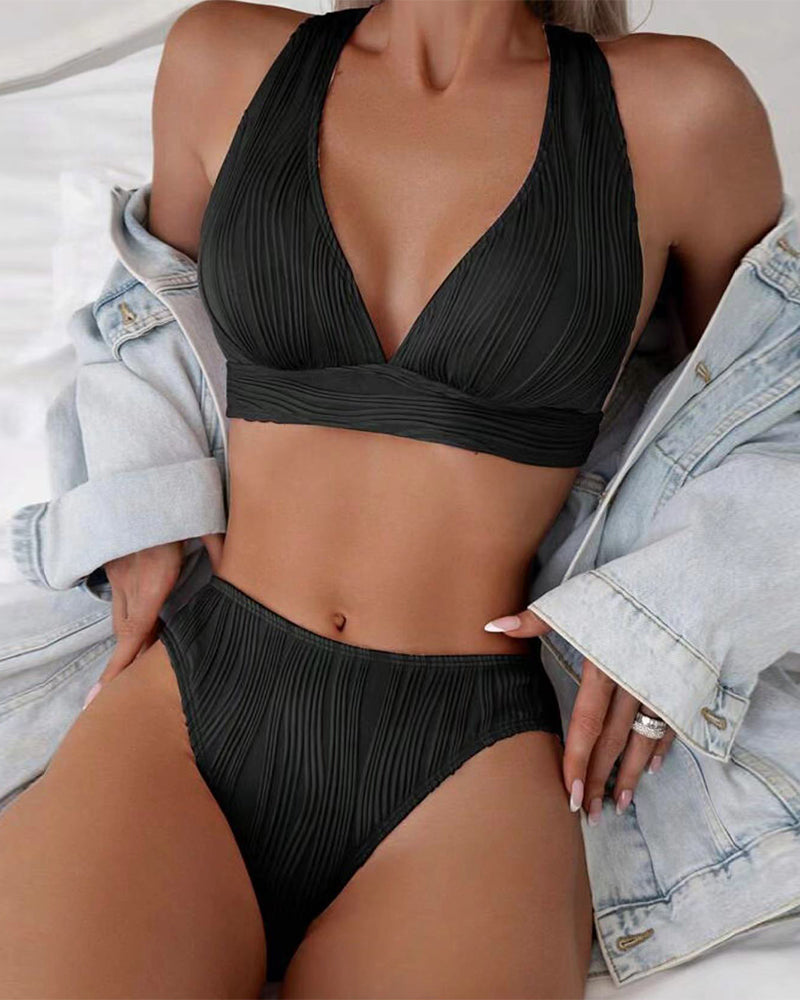 KS | Single-colored, sexy bikini with deep V-neckline