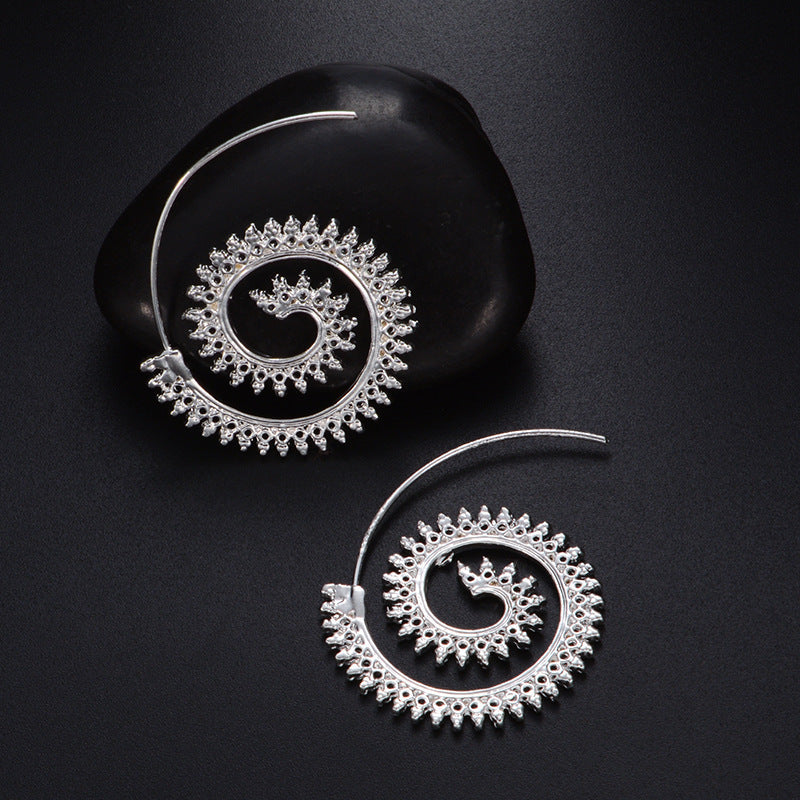 Romantic Gold Earring for Special Moments