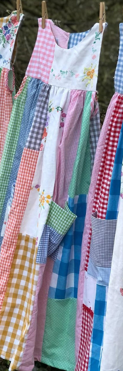 Women's Retro Plaid Pattern Floral Patch Art Sleeveless Linen Dress artswardrobe