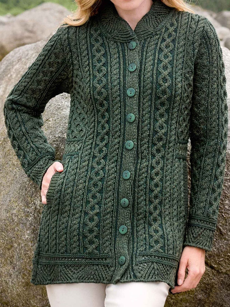 Vintage Two-tone Thick Needle Alan Plated Scallop Sweater Cardigan elevenforest