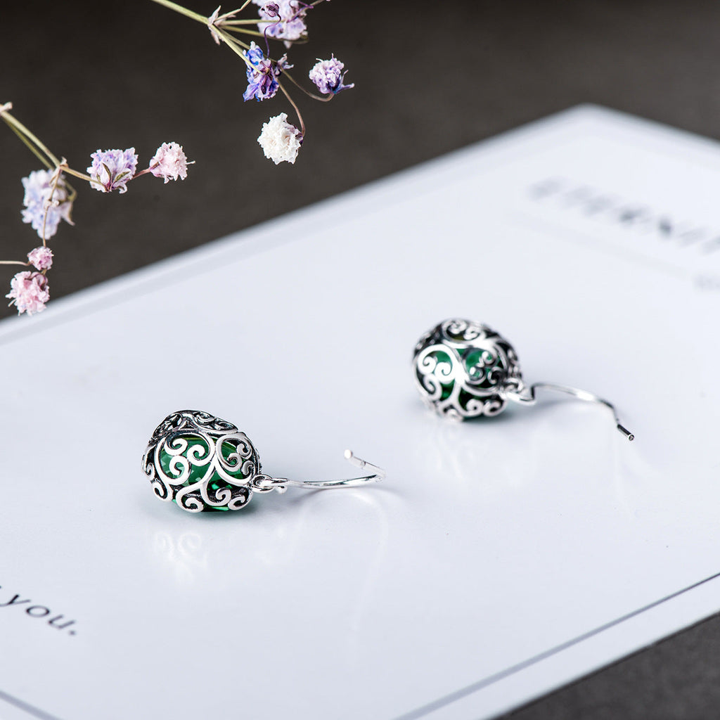 Charming Earring for Any Occasion