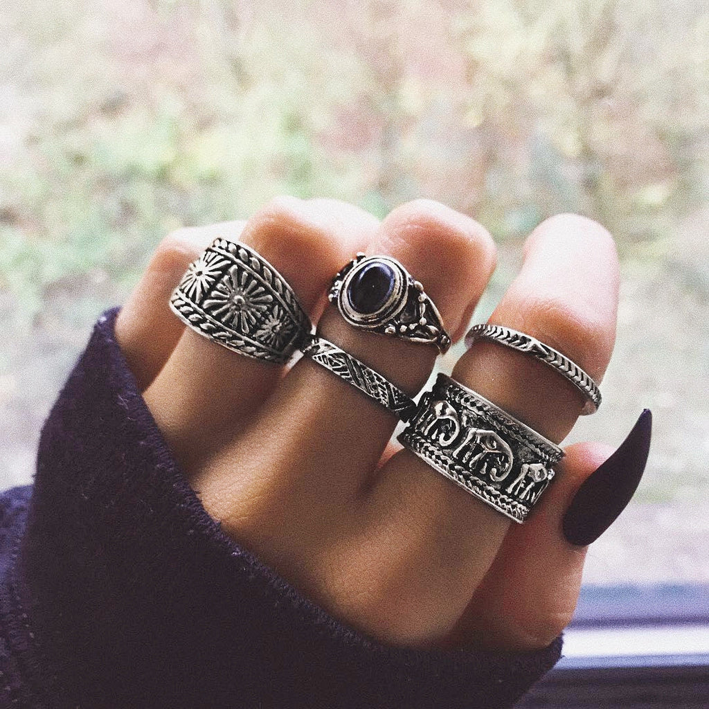 Classic Set with Timeless Appeal