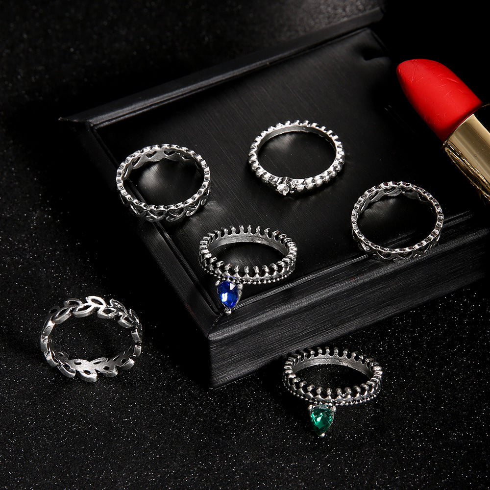 Beautiful Set with Unique Style
