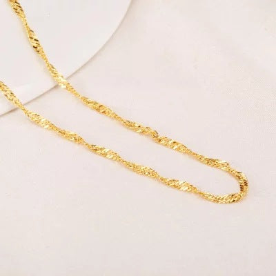 Romantic Gold Necklace for Special Moments