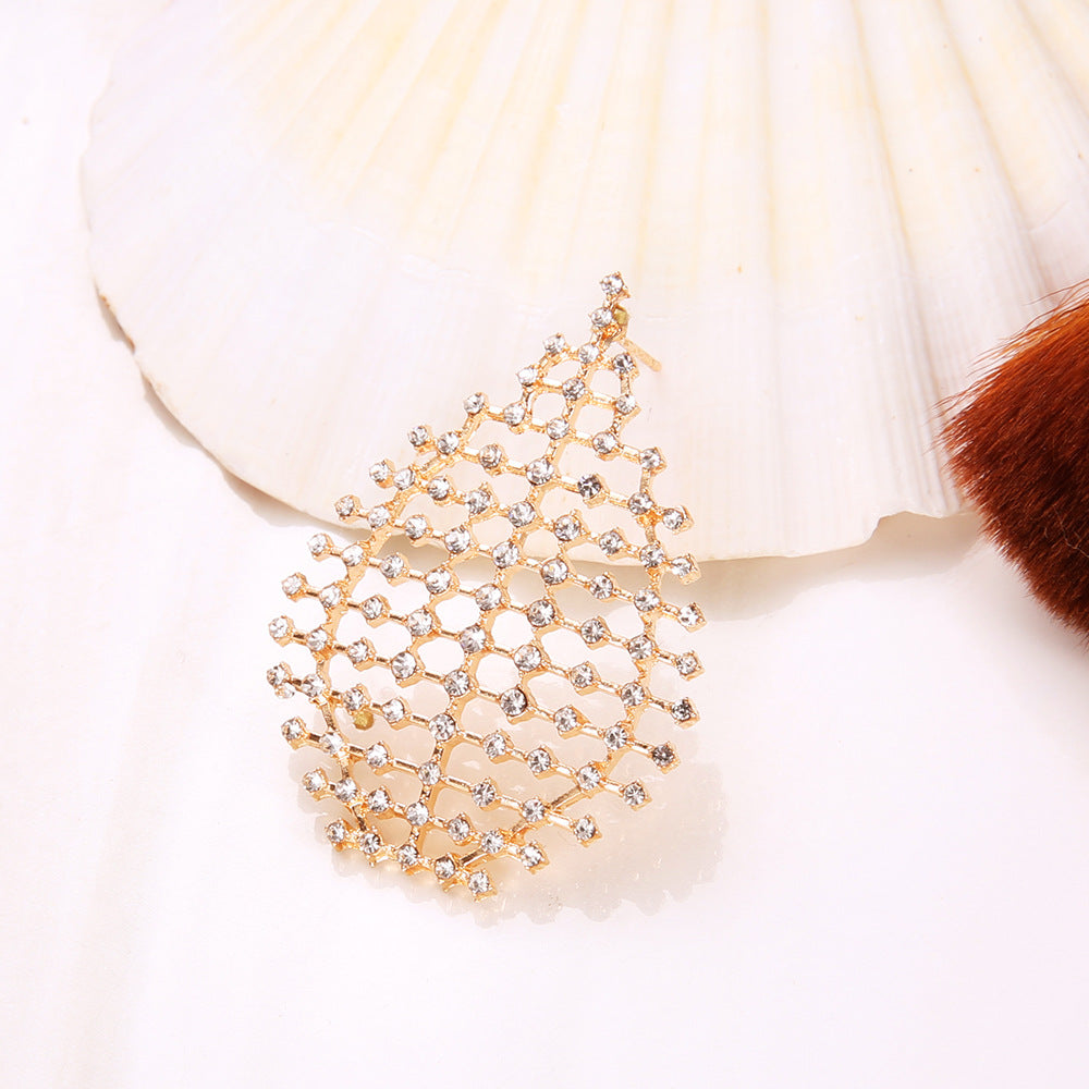 Beautiful Gold Earring with Unique Style