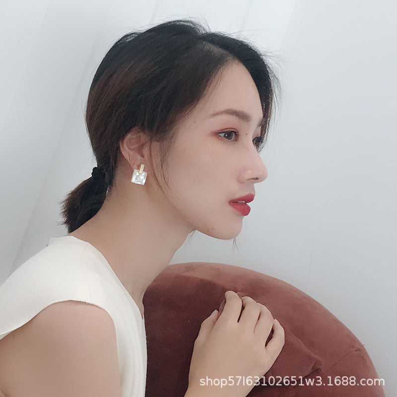 Elegant Silver Earring for Every Occasion