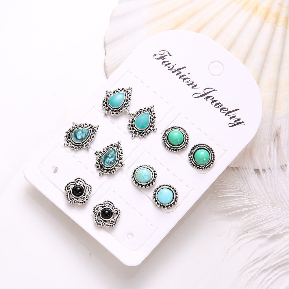Charming Earring for Any Occasion