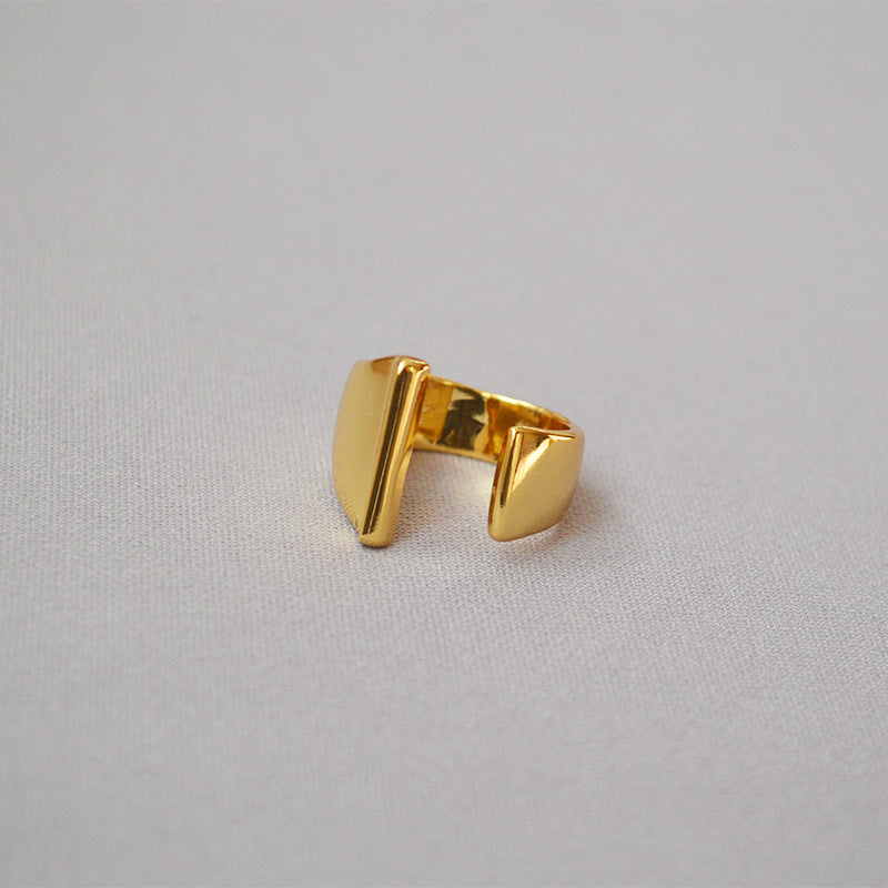 Elegant Gold Ring for Every Occasion