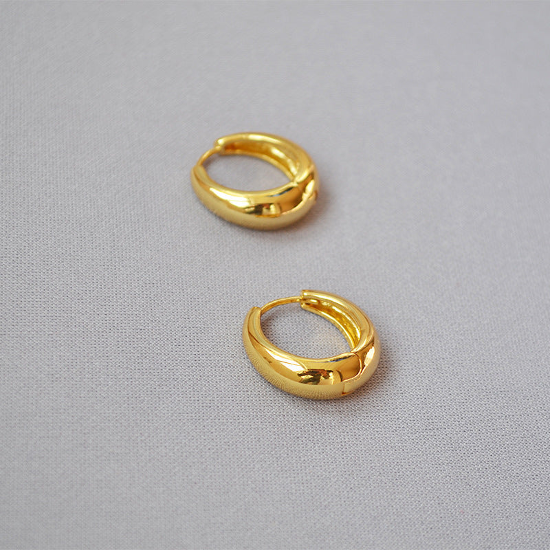 Stunning Gold Earring for Daily Wear