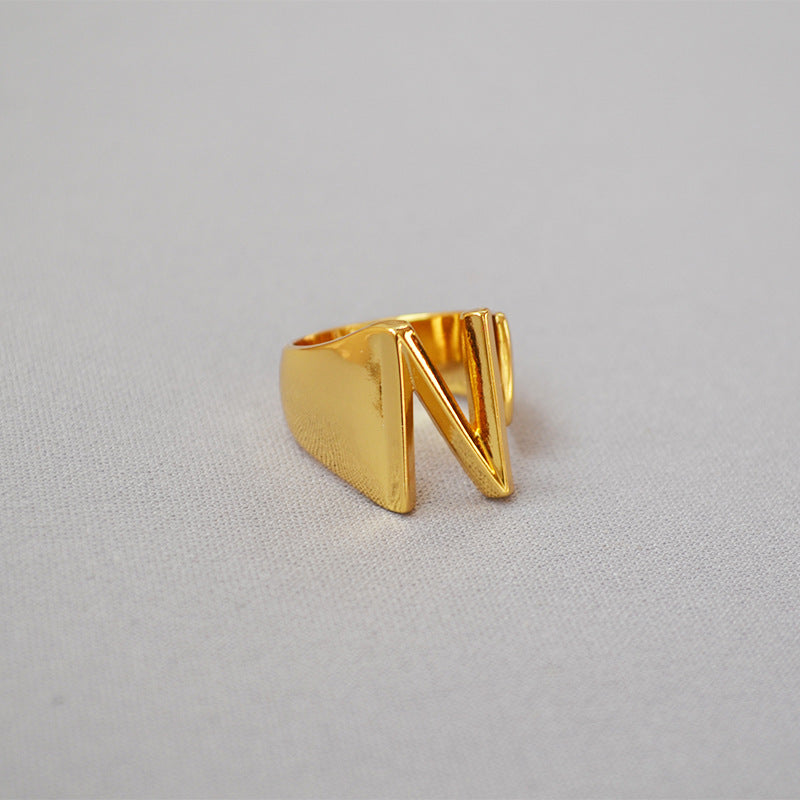 Elegant Gold Ring for Every Occasion