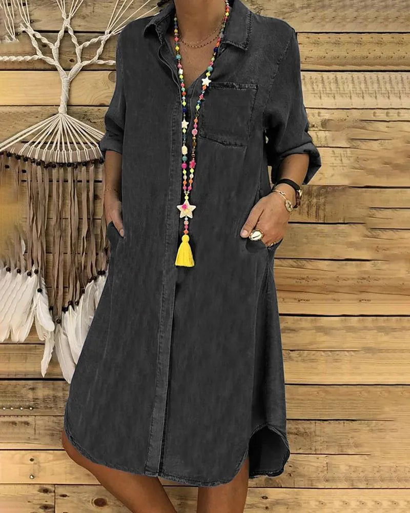 KS | Jeans midi dress with rolled-up sleeves and a breast pocket.