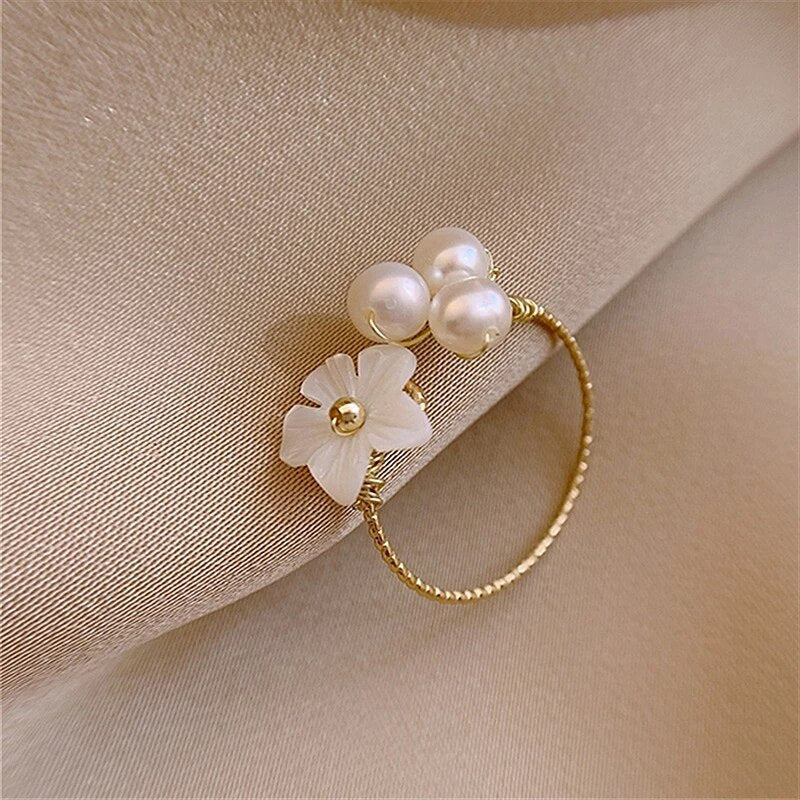 Stunning Gold Ring for Daily Wear