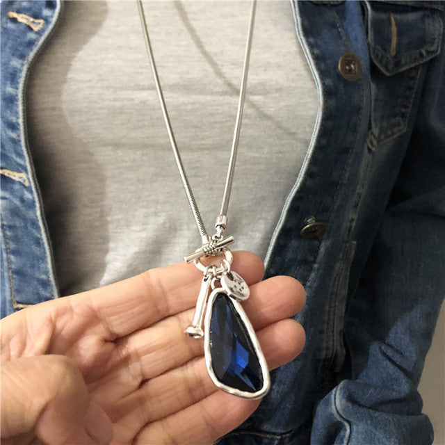 Beautiful Silver Pendant with Unique Style